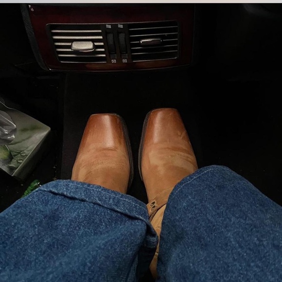 Frye boots - Picture 2 of 2